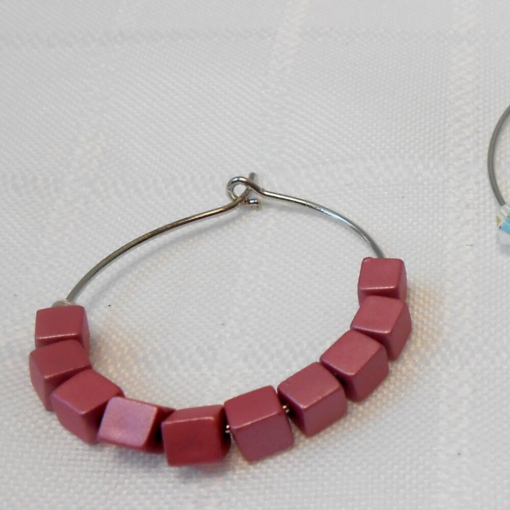 No23 : Set of six handmade necklaces for Barbie or 18-inch dolls